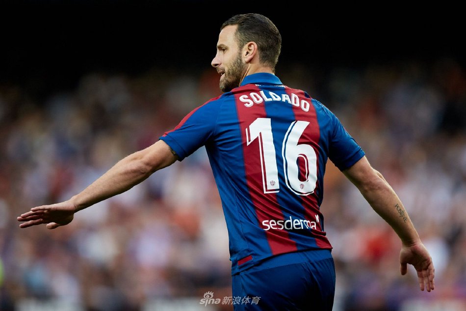 且适应了中 且适应了中